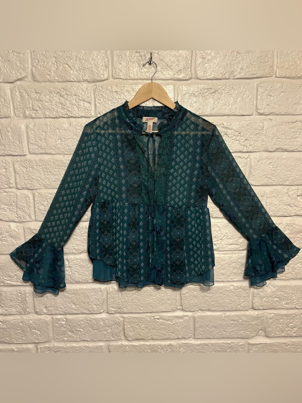 Arizona Jeans Green Sheer Boho Self-Tie Blouse Top with Bell Sleeves Size Small